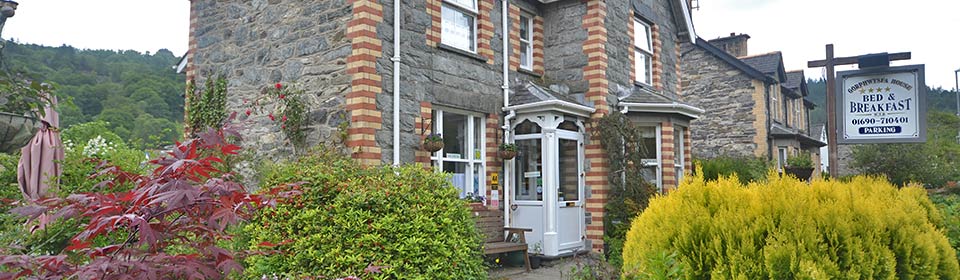 Outside view of this bed and breakfast in betws-y-coed