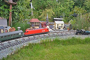 garden model railway